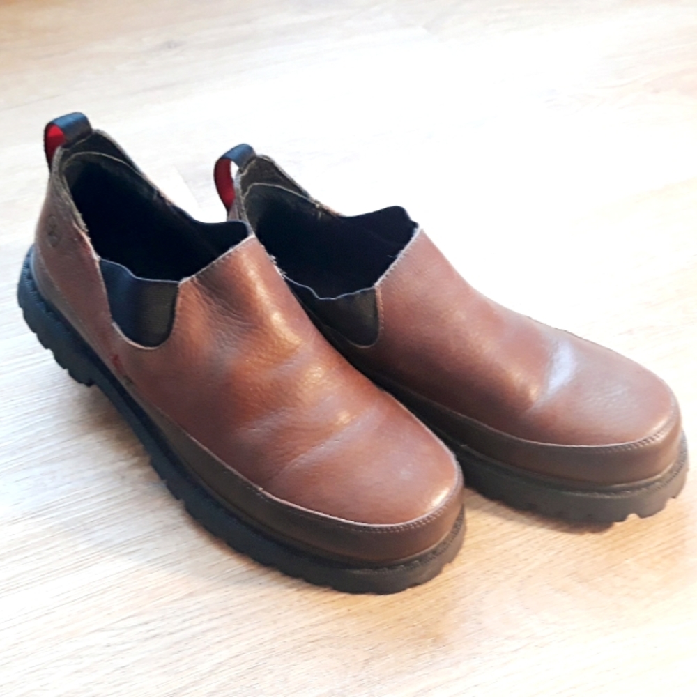 Swiss Gear Comfort Low Top Brown Leather Slip On Shoes Size 7 Lug Sole